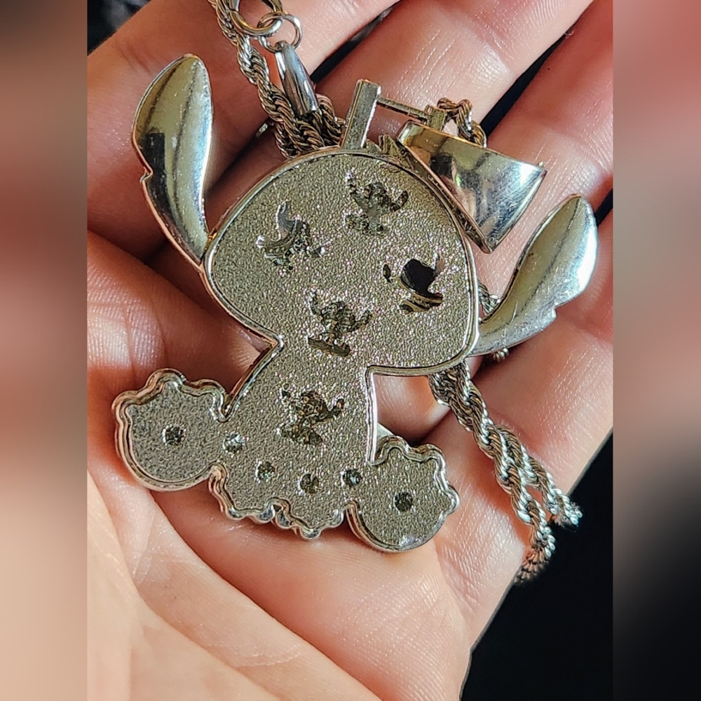 LILO & STICH Silver Tone Necklace.. - Picture 8 of 11